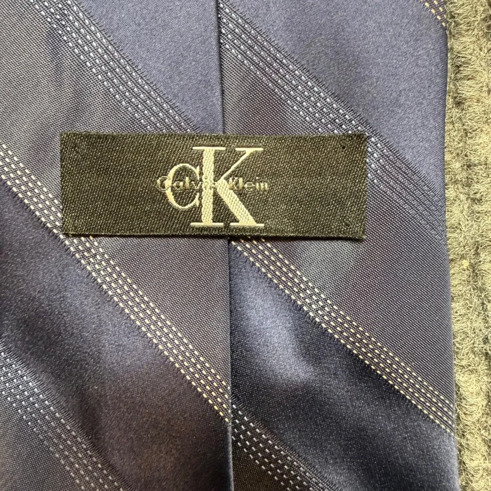 Calvin Klein Blue Striped Silk Necktie Made in USA Classic Designer Tie Standard